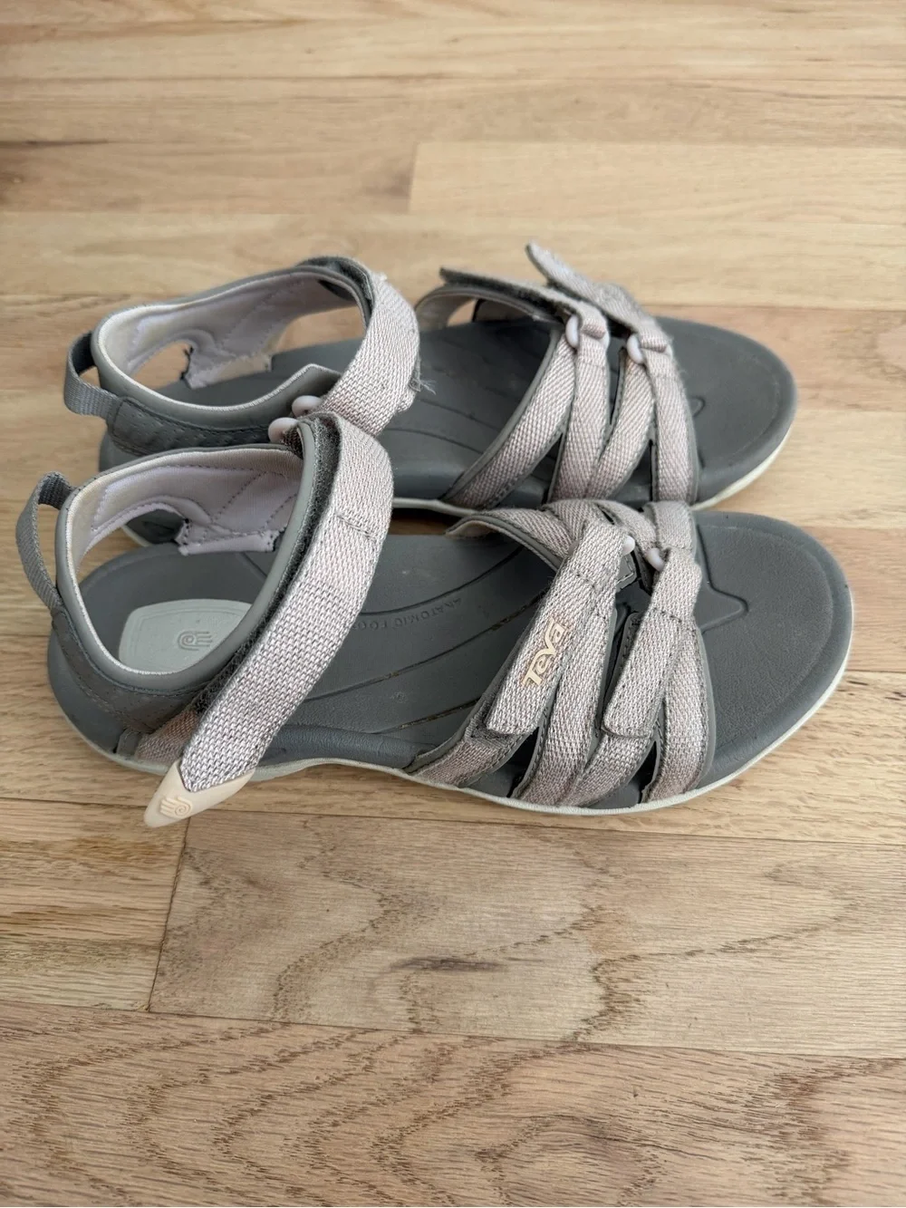 Teva Tirra Sandals Rose Gold Size 6